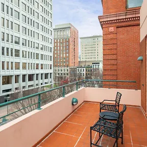 The Berkeley Otel